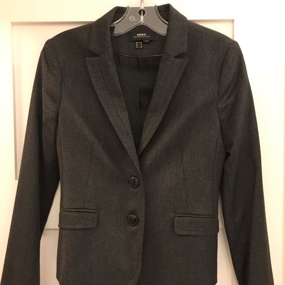 Woman’s work suit (including jacket and pants) - Picture 1 of 6
